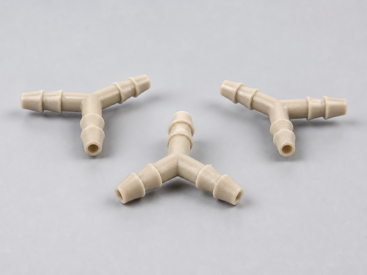 Barbed Miniature Y-Connector — 1.0 mm barb