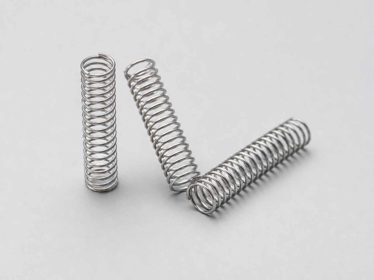 Low-Profile Compression Coil — OD 0.65 mm x 12 mm